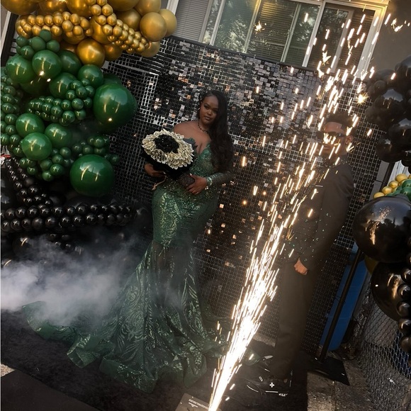 Custom emerald green rhinestone and black gold stone diamond PROM DRESS - Picture 2 of 7